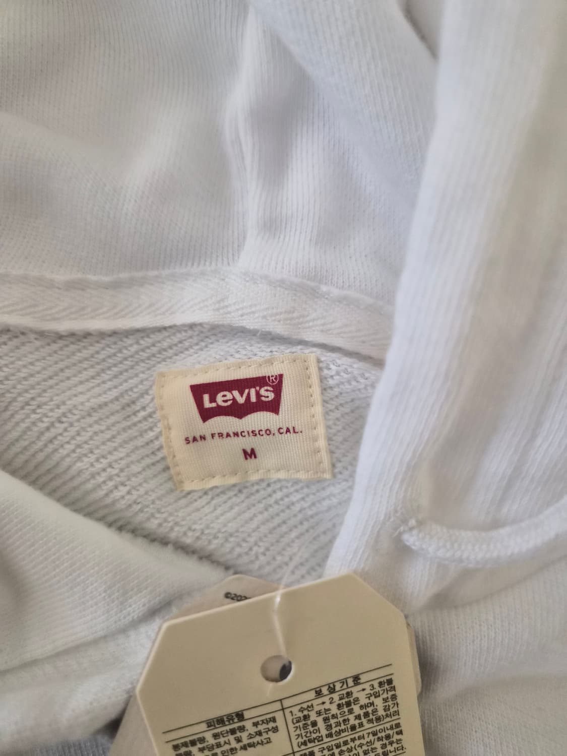 새상품리바이스(Levi's) 브랜드의 레드 배트윙  화이트 후드 상품이미지3