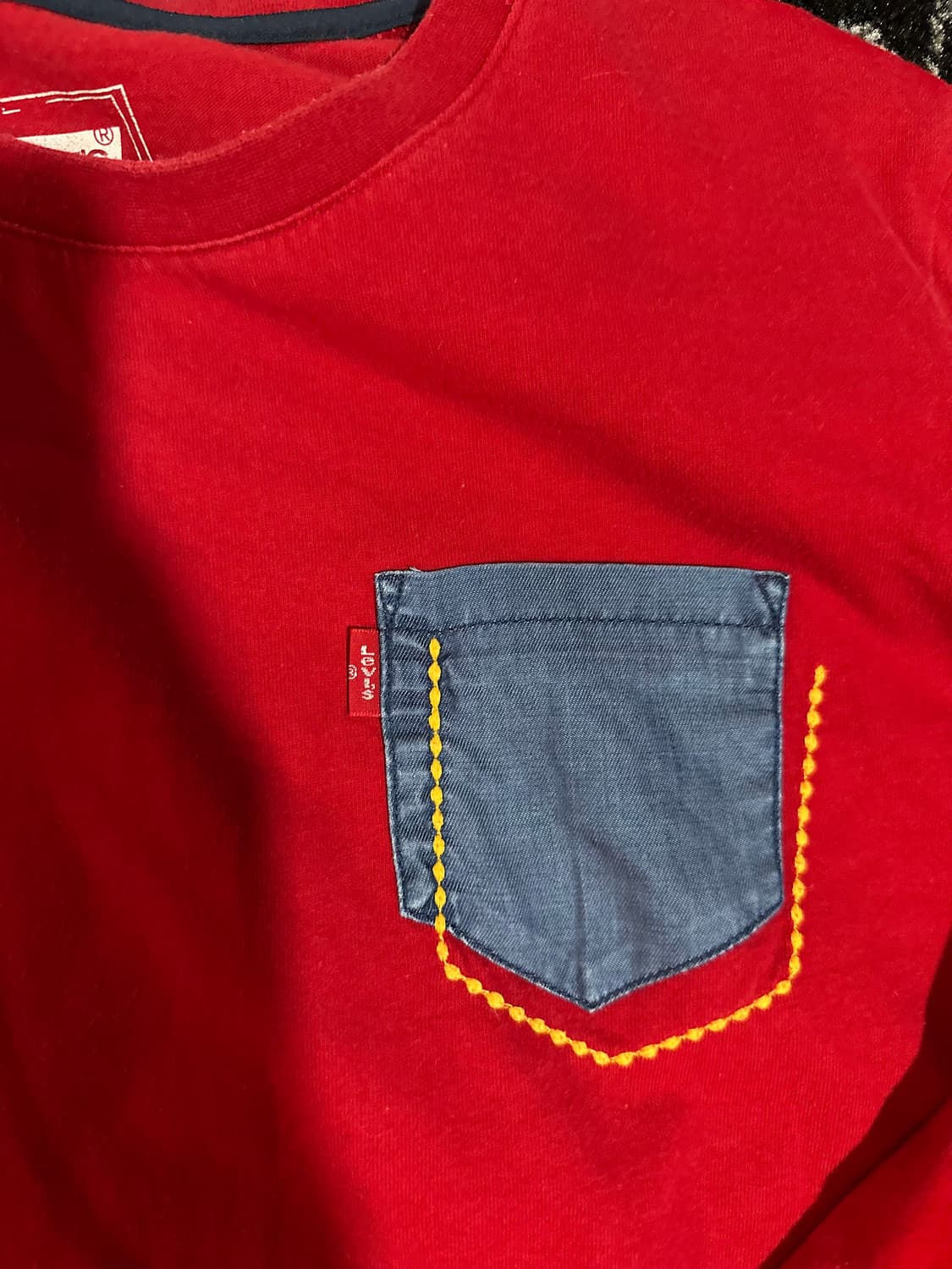 리바이스 레드 데님 포켓 긴팔 티셔츠 상품이미지4