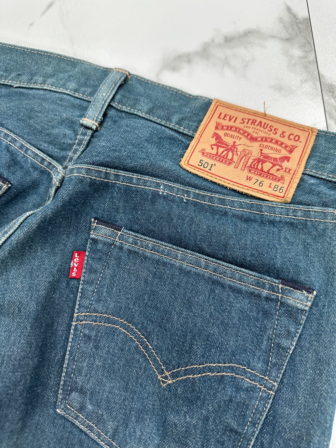 Levi's 리바이스 501 중청 데님 팬츠 상품이미지3