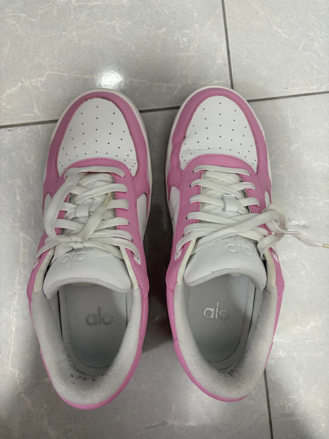 alo 알로 스니커즈 상품이미지2