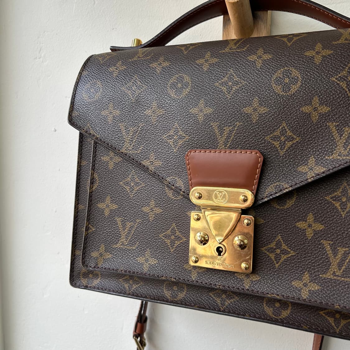 루이비통 모노그램 몽소 2way 크로스 사첼백 상품이미지3