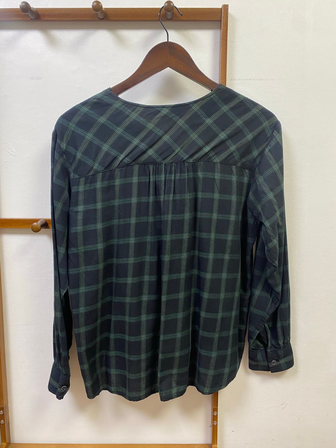 체크 아일렛 블라우스 상품이미지2