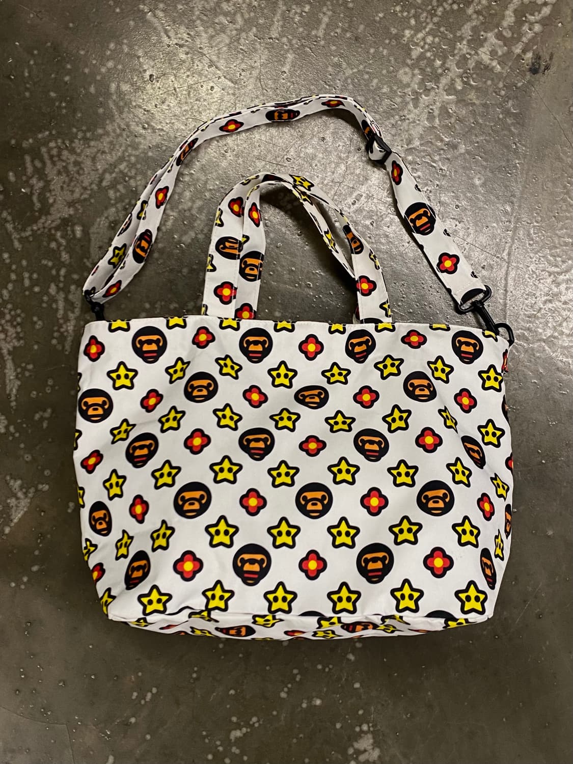 베이프 베이비마일로 모노그램 쇼퍼백  상품이미지2