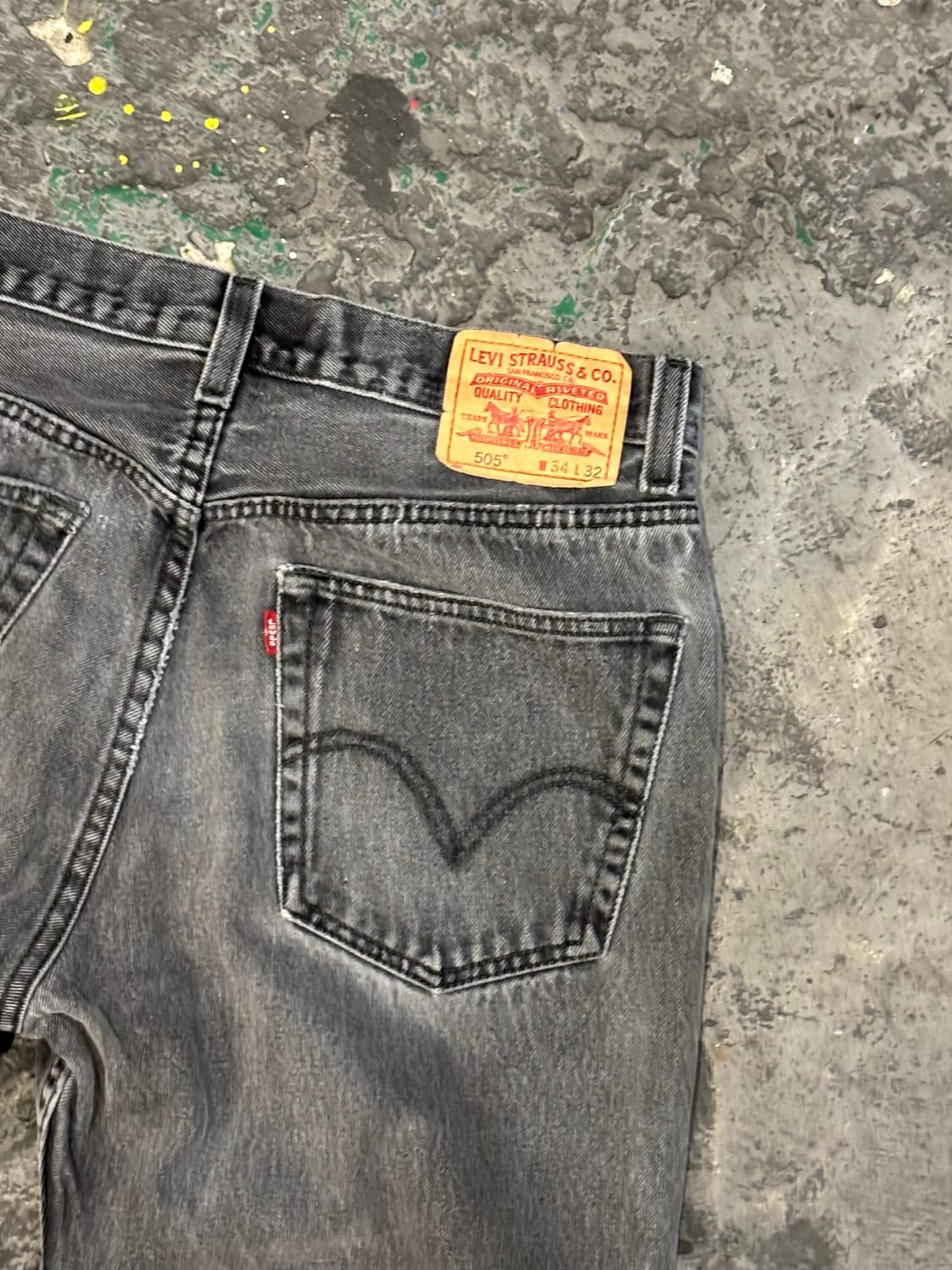 리바이스 505 레귤러 스트레이트 블랙 상품이미지10