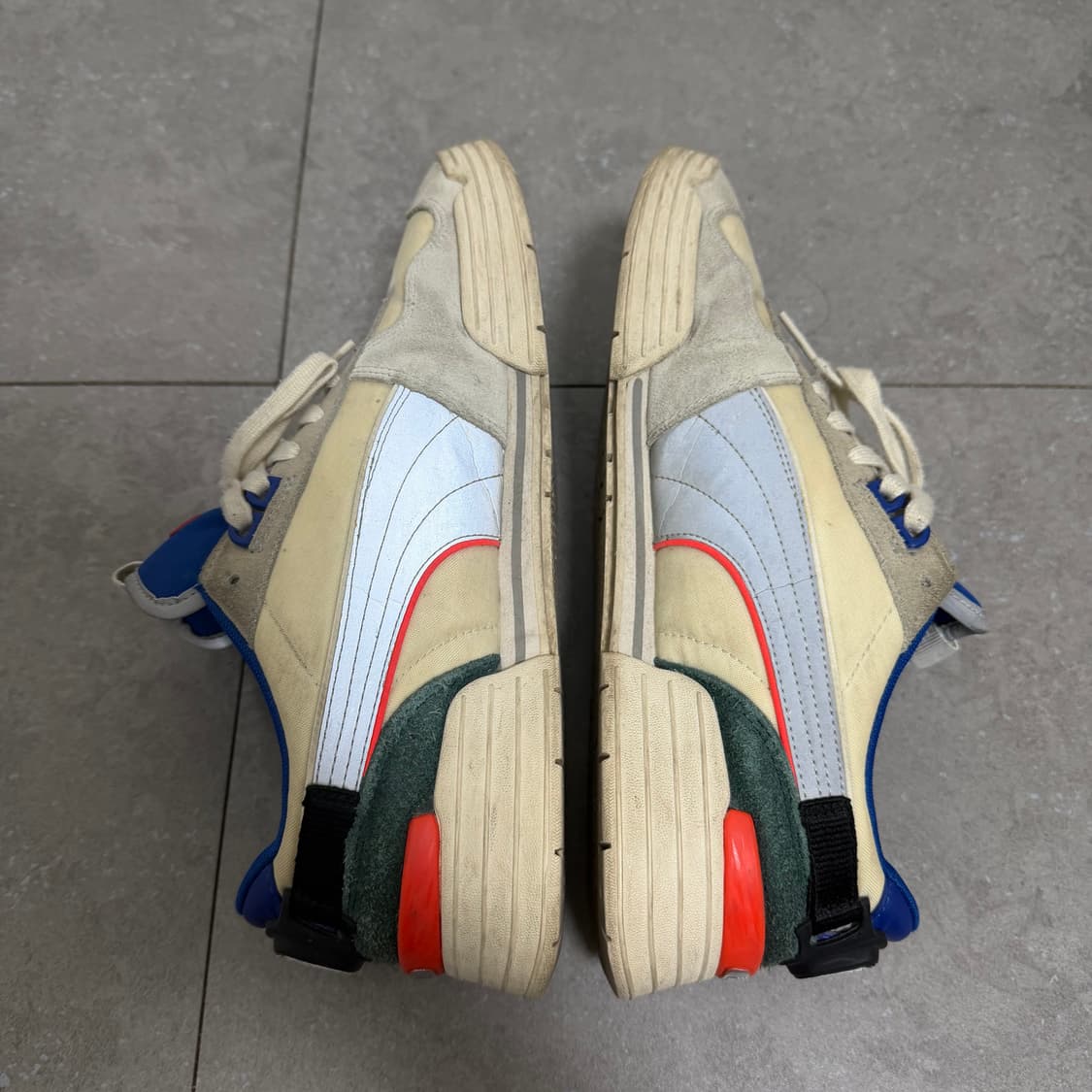 아더에러x퓨마 CGR 위스퍼 화이트 상품이미지4