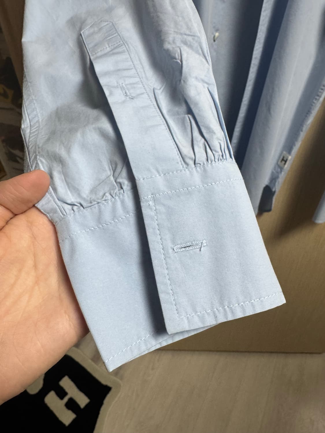 헤리티지플로스 타입라이터 스카이블루 셔츠 팝니다 상품이미지2