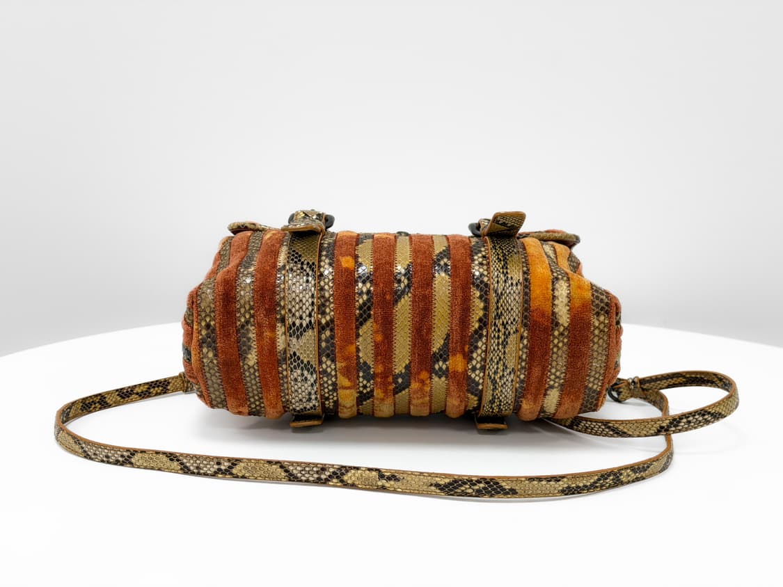 보테가베네타 벨벳 에어스 스네이크스킨 사첼백 상품이미지7