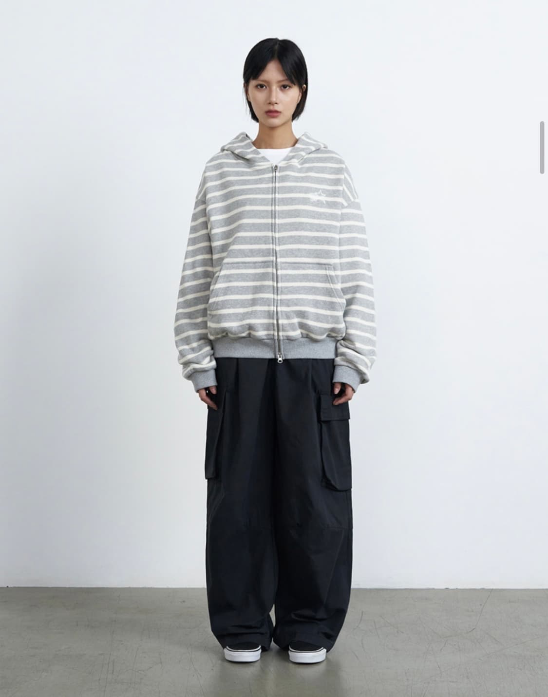 어반스터프 스트라이프 크롭 후드 집업 (그레이)  상품이미지4