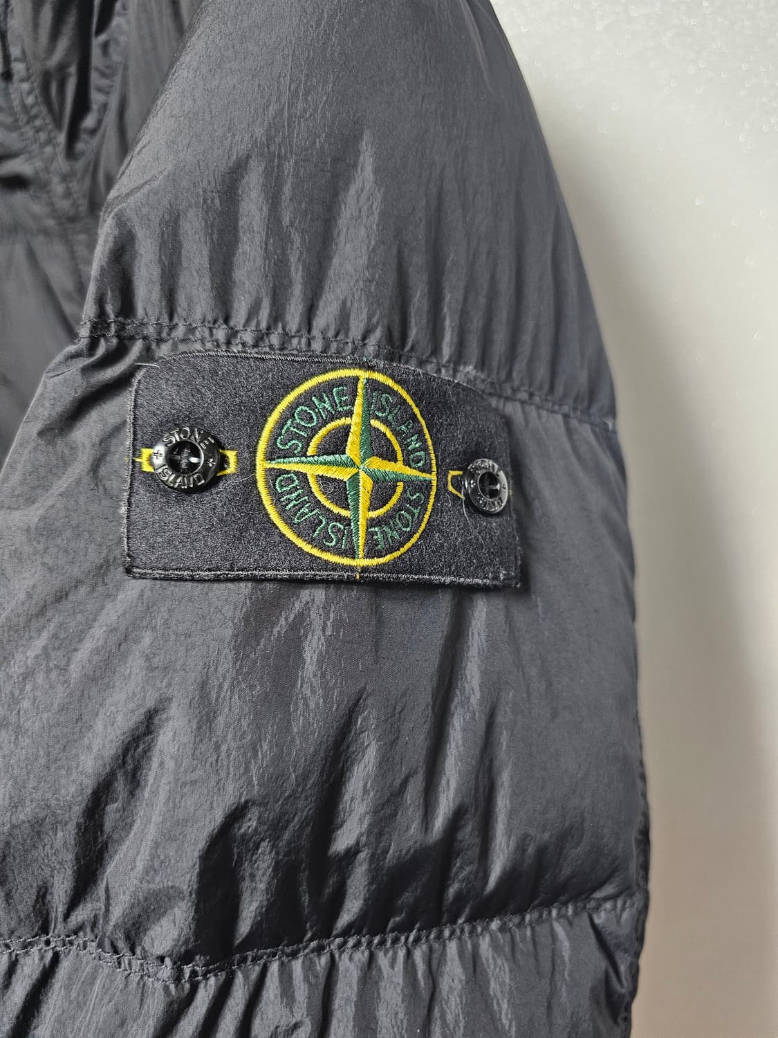 스톤아일랜드 크링클랩스 다운 패딩 24FW

 상품이미지3