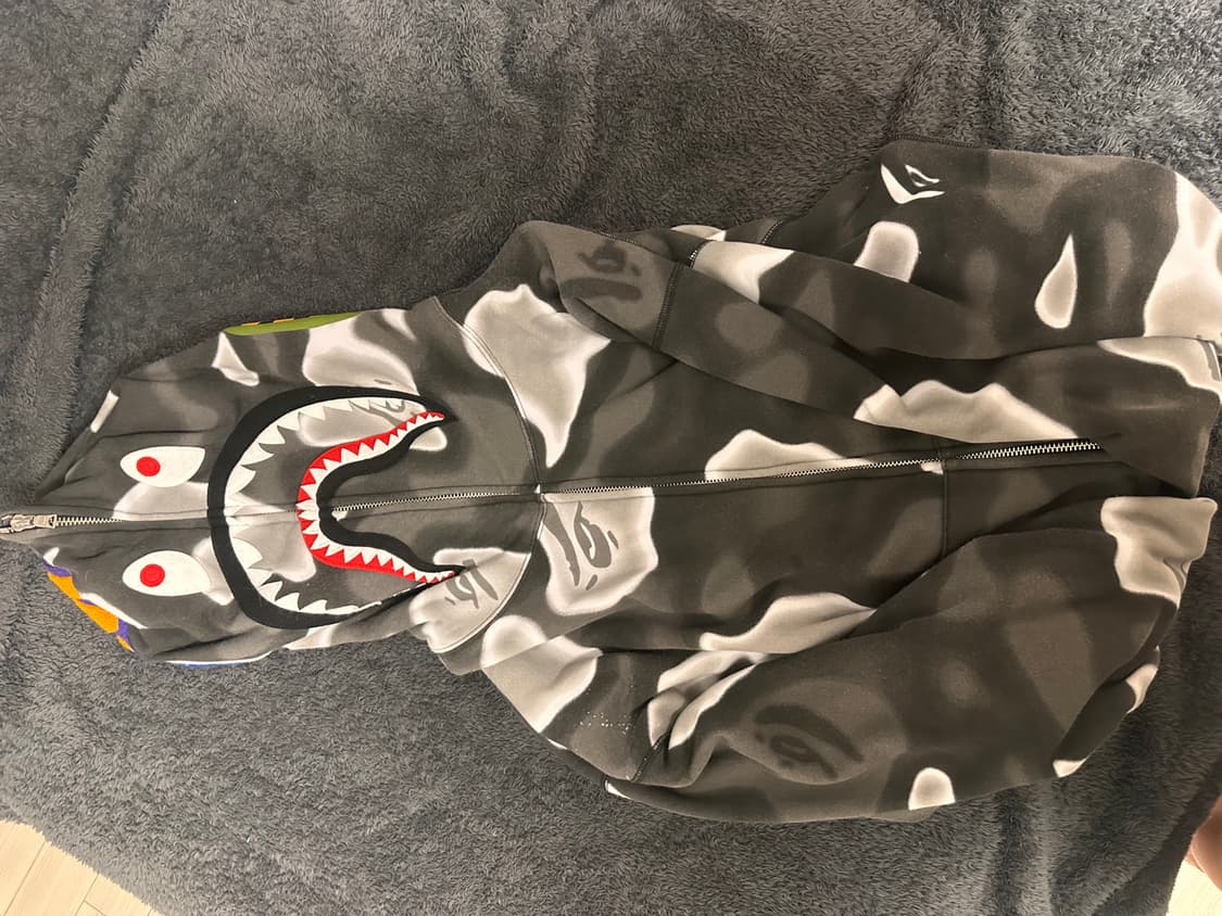 베이프 샤크카모 후드 흑계 상품이미지1