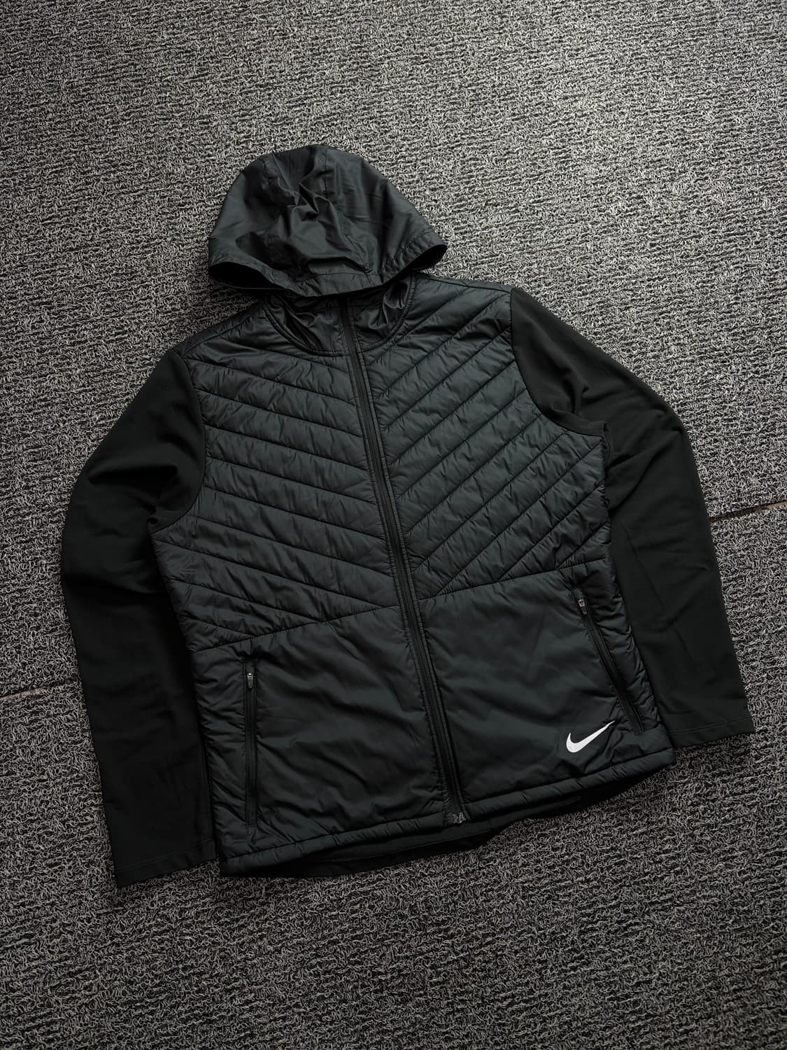 나이키 에어로프트 경량 다운 러닝 자켓 1673 상품이미지1