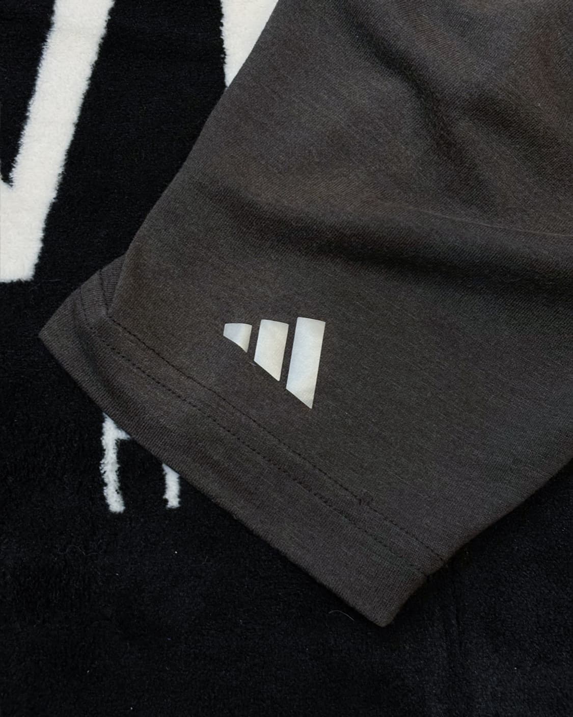 아디다스 에어로레디 티셔츠 상품이미지3