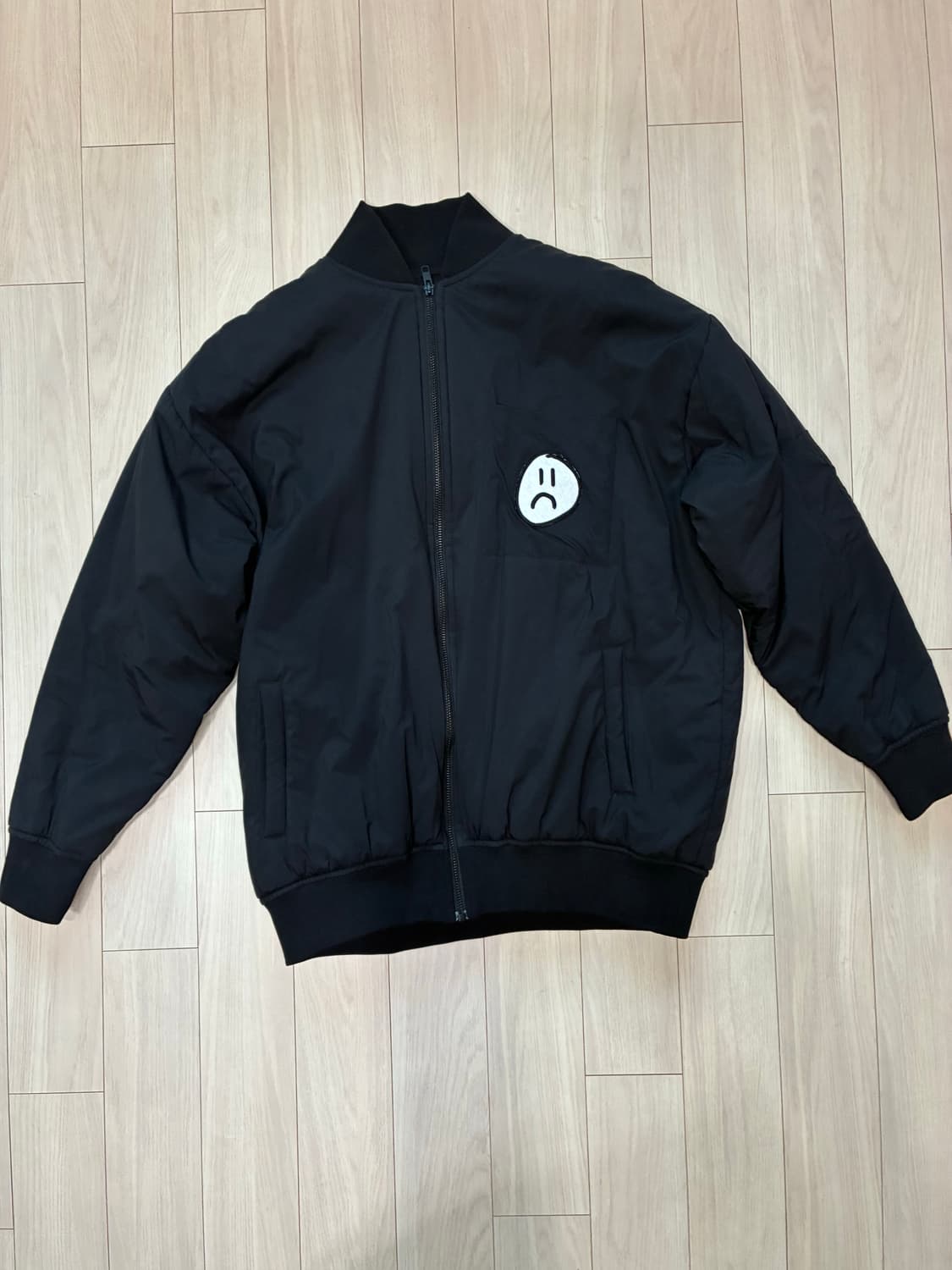 Être Cécile 에뜨레세실 새드페이스 패치 오버사이즈 봄버 재킷 S 상품이미지1