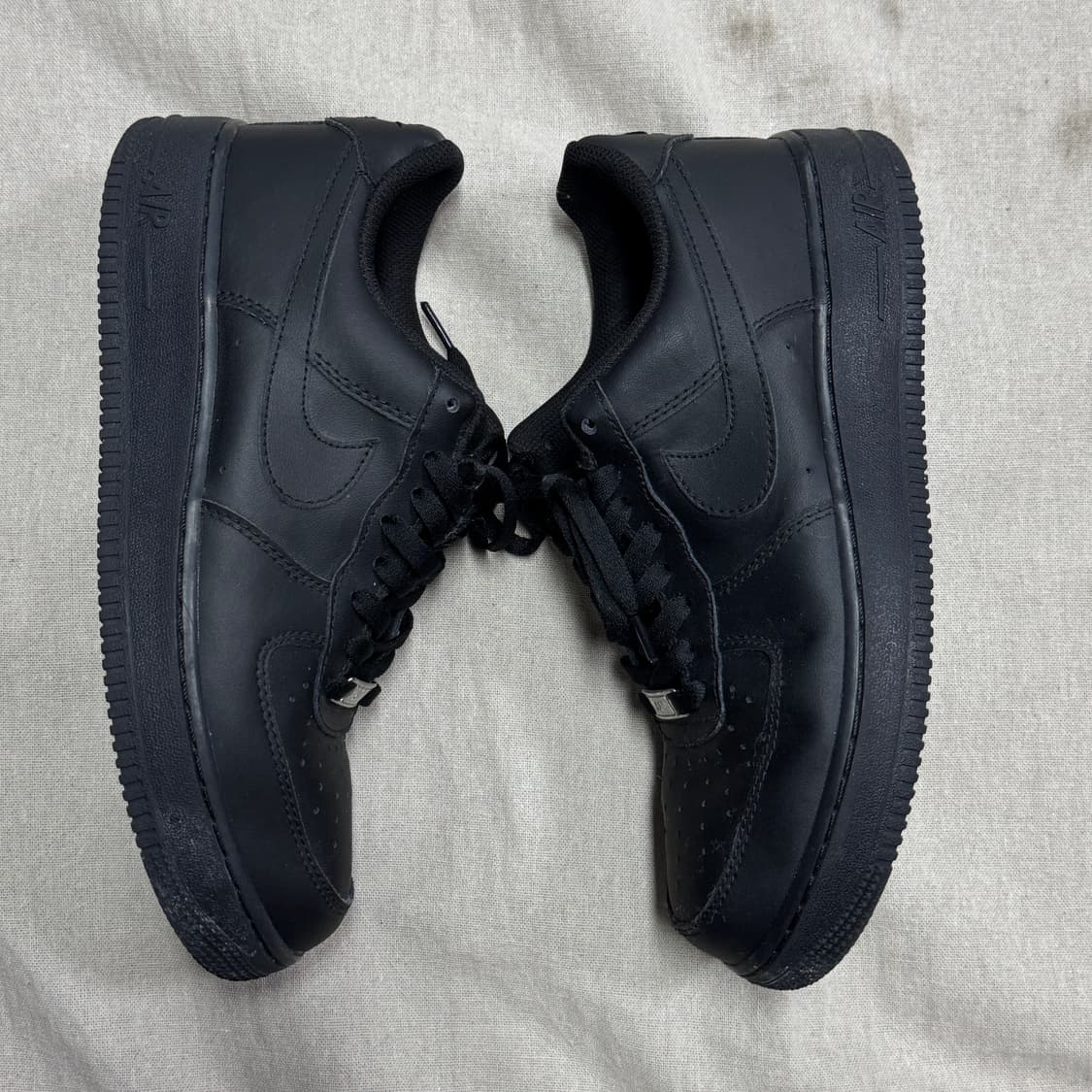 나이키 에어포스1 로우 올블랙 265 상품이미지3