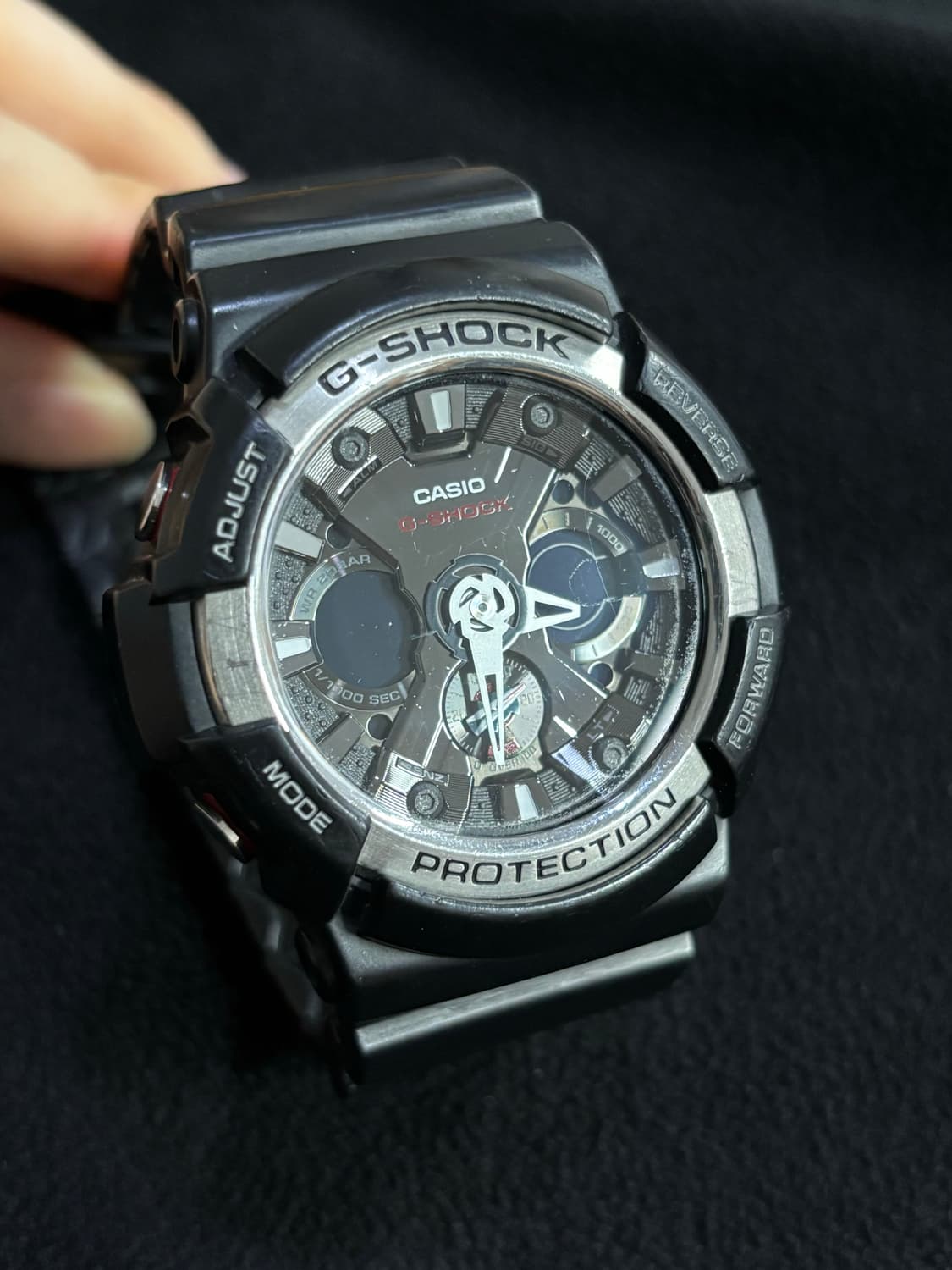 카시오 지샥 GA-200 블랙/실버 상품이미지1