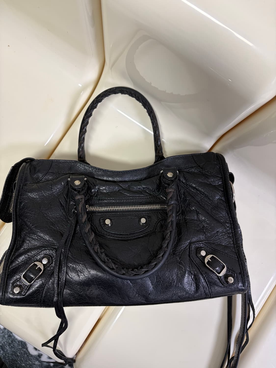 [A 정품] 발렌시아가 시티 모터백 스몰 블랙 상품이미지3