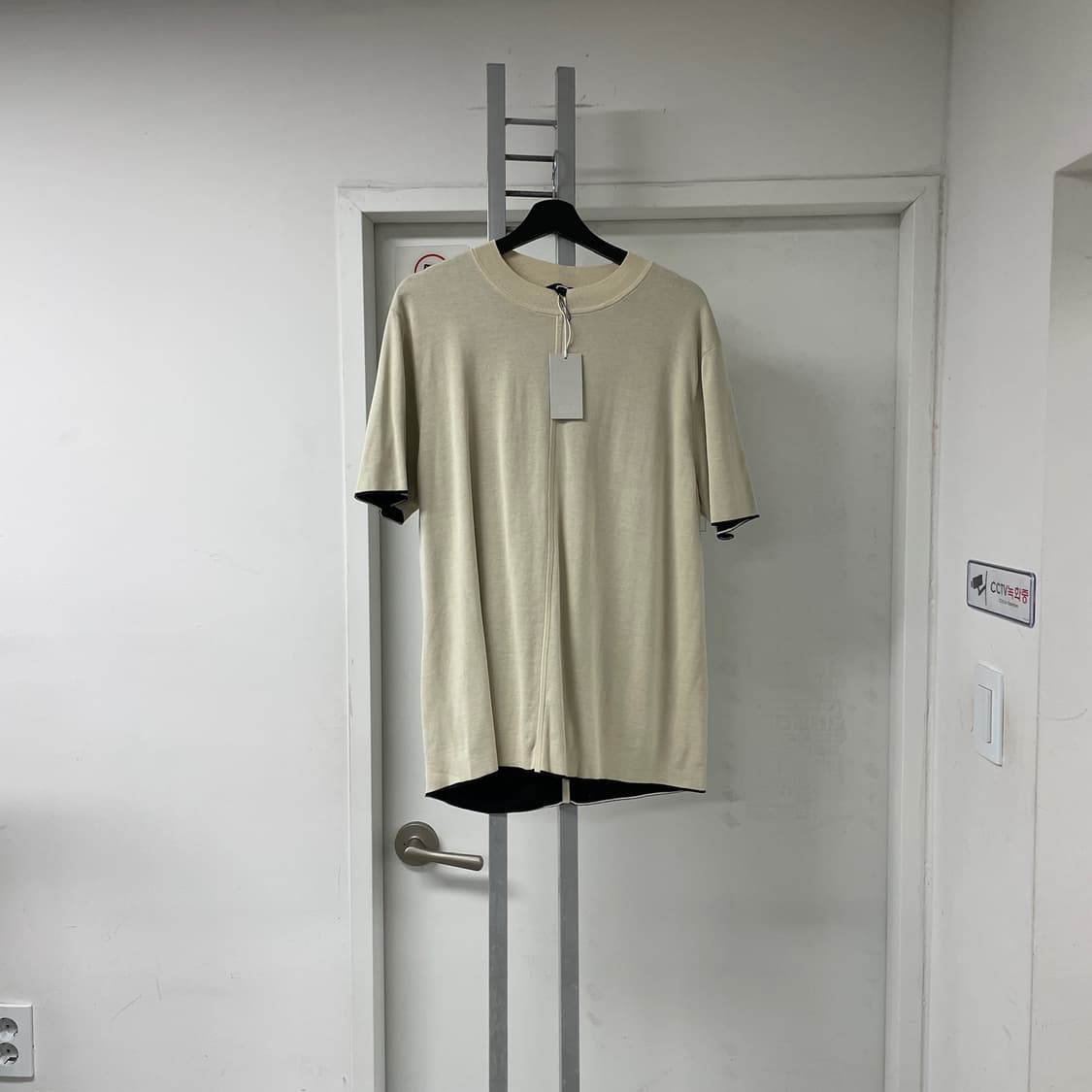 COS 코스 베이지 반팔 티셔츠 새상품 L 상품이미지1
