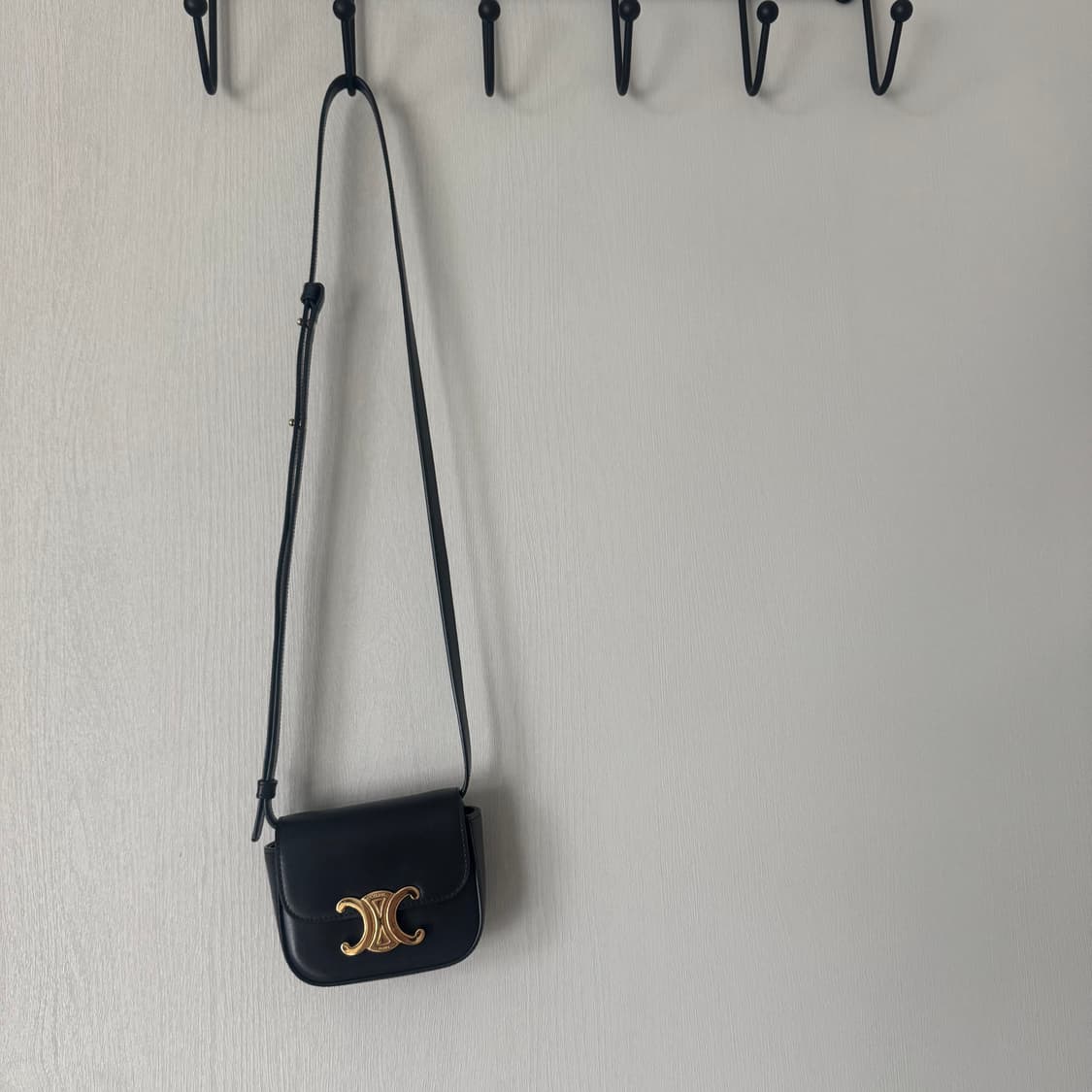 셀린느 카프스킨 블랙/네고 가능 상품이미지1