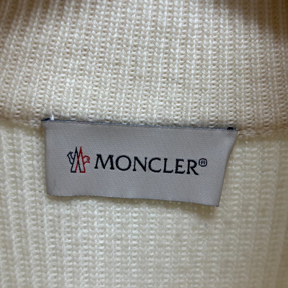 [L]몽클레어 와펜패치 니트패딩 상품이미지3