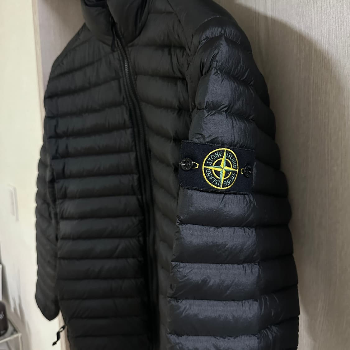 스톤아일랜드 룸우븐 논후드 경량패딩 상품이미지2
