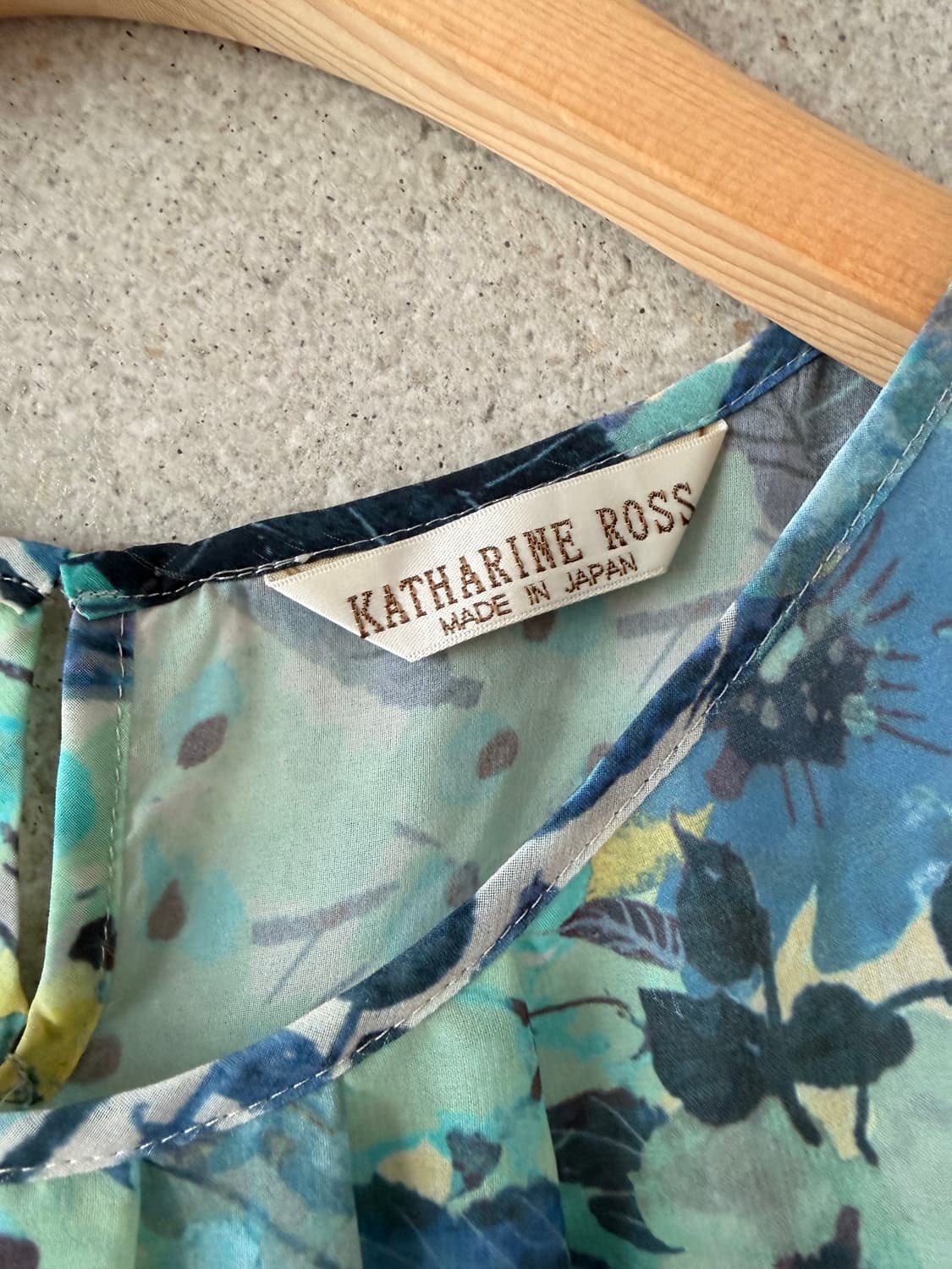 캐서린로스 플라워 프린트 블라우스 치마 셋업 상품이미지2