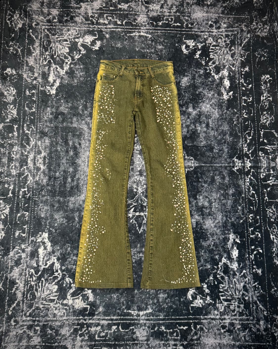 Beads Detail Olive Wash Flare Denim 상품이미지1