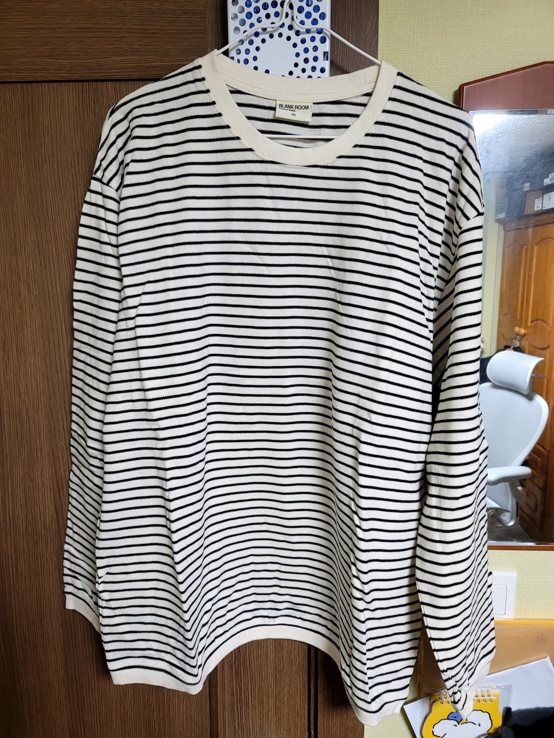블랭크룸 스트라이프 긴팔 티셔츠 상품이미지1