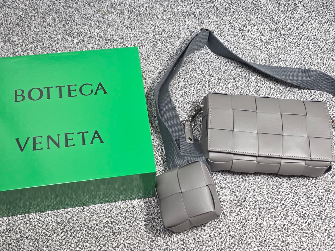 보테가 카세트백(그레이) 상품이미지6