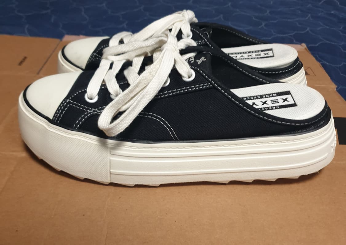 젝시믹스 X-클라우드 캔버스 뮬 스니커즈 하프블랙 (240) 상품이미지3