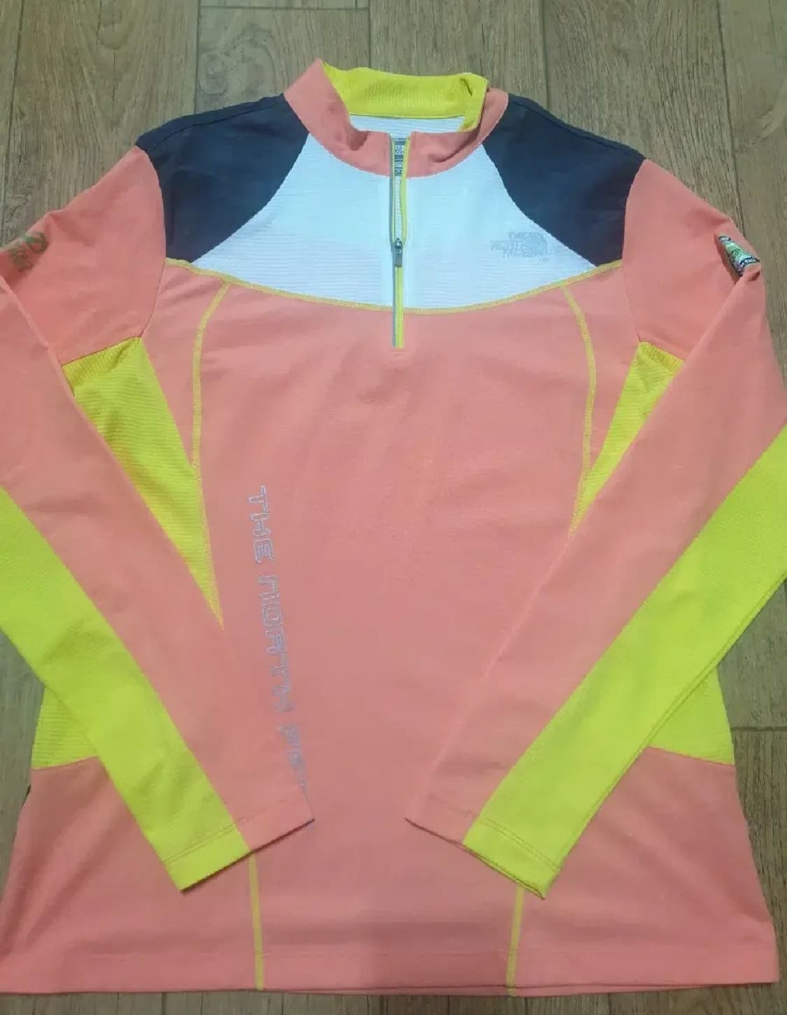 노스페이스 아웃도어 반집업 95 사이즈입니다 상품이미지2