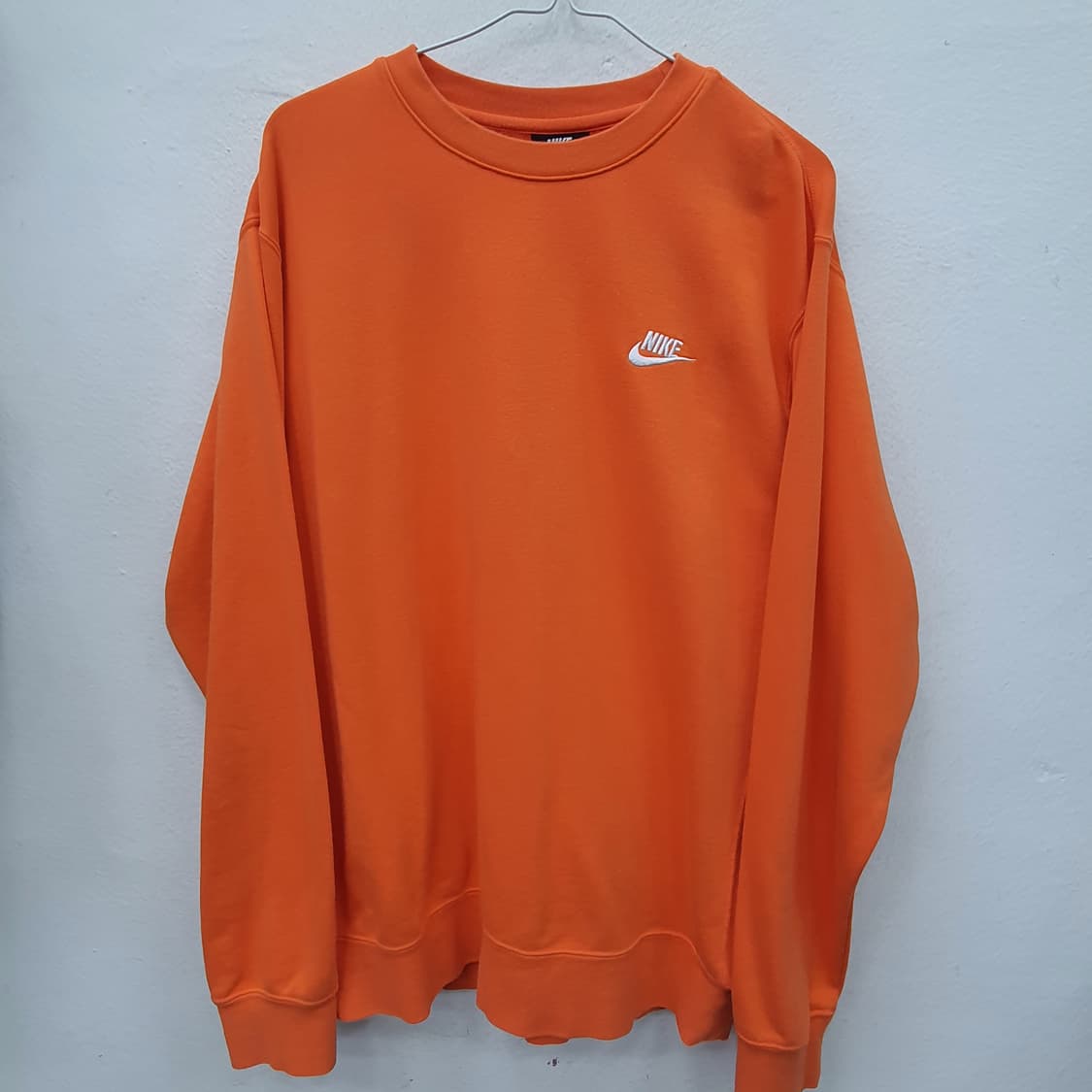 NIKE 나이키 오렌지 맨투맨 (105) 상품이미지1