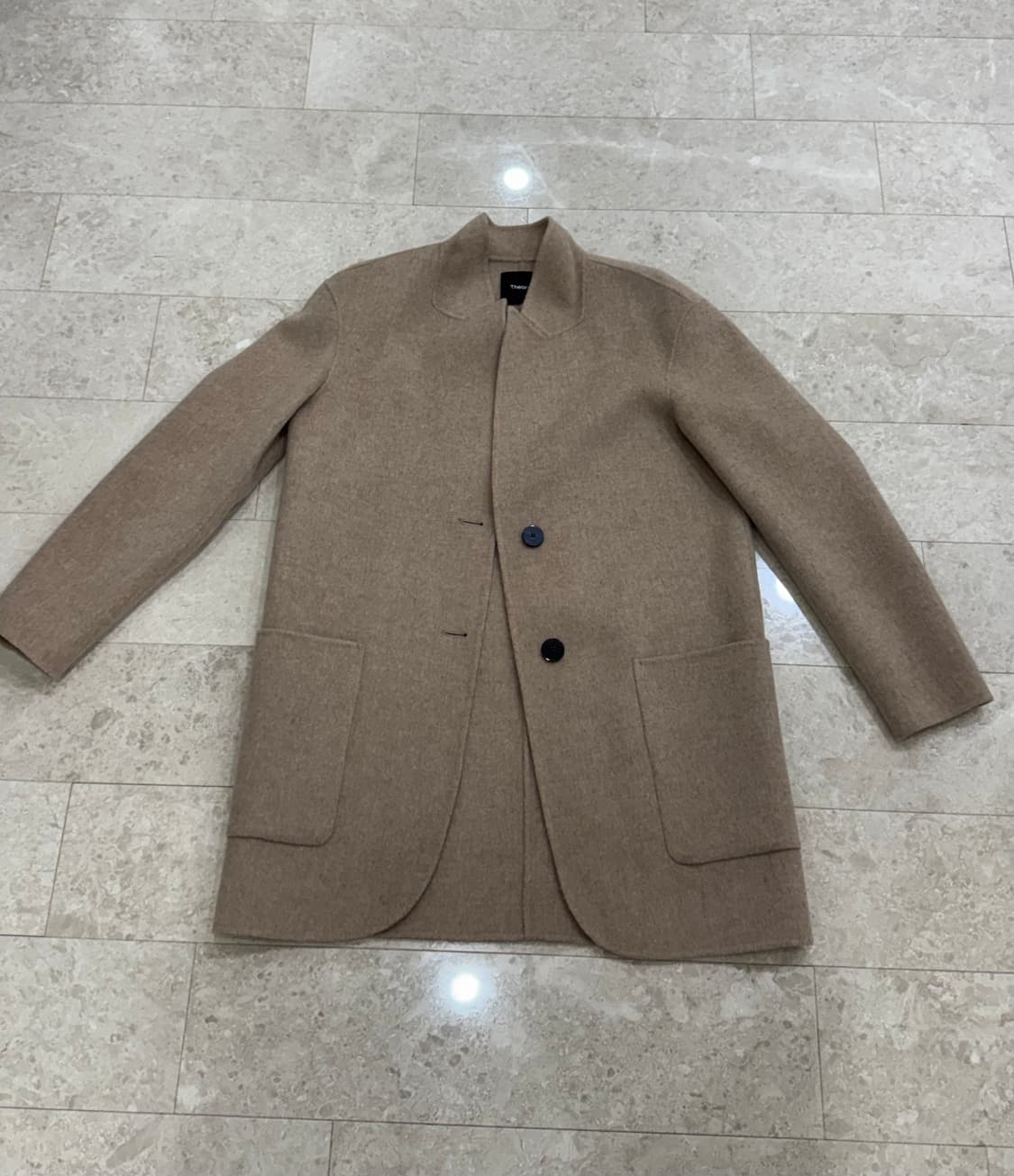 Theory 미디 블레이저 코트 상품이미지2