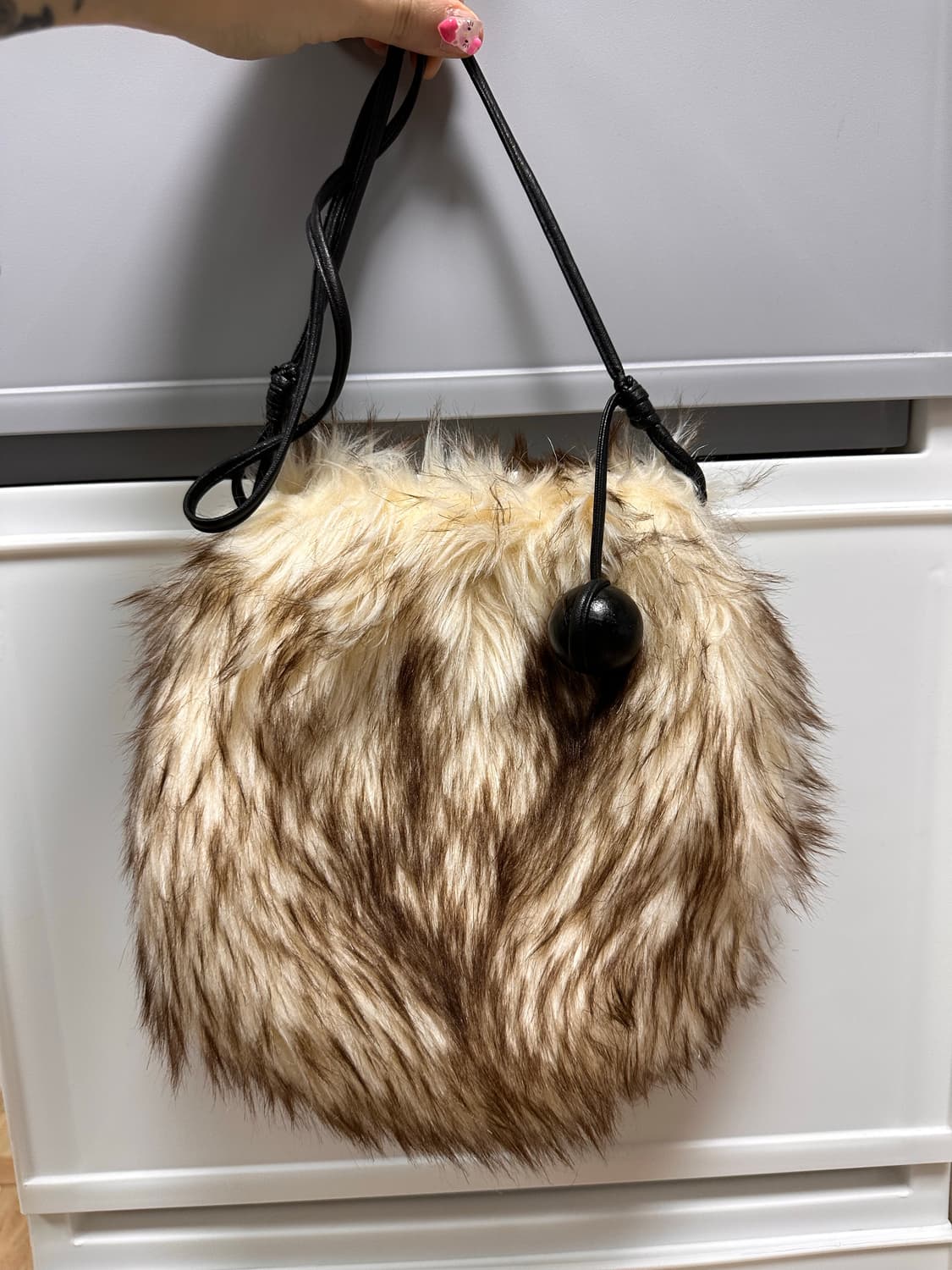 콜로신스 퍼가방 판매 상품이미지2