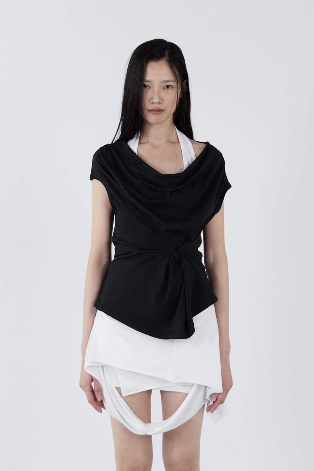 세릭 Button Round Sleeveless _ Black 상품이미지1