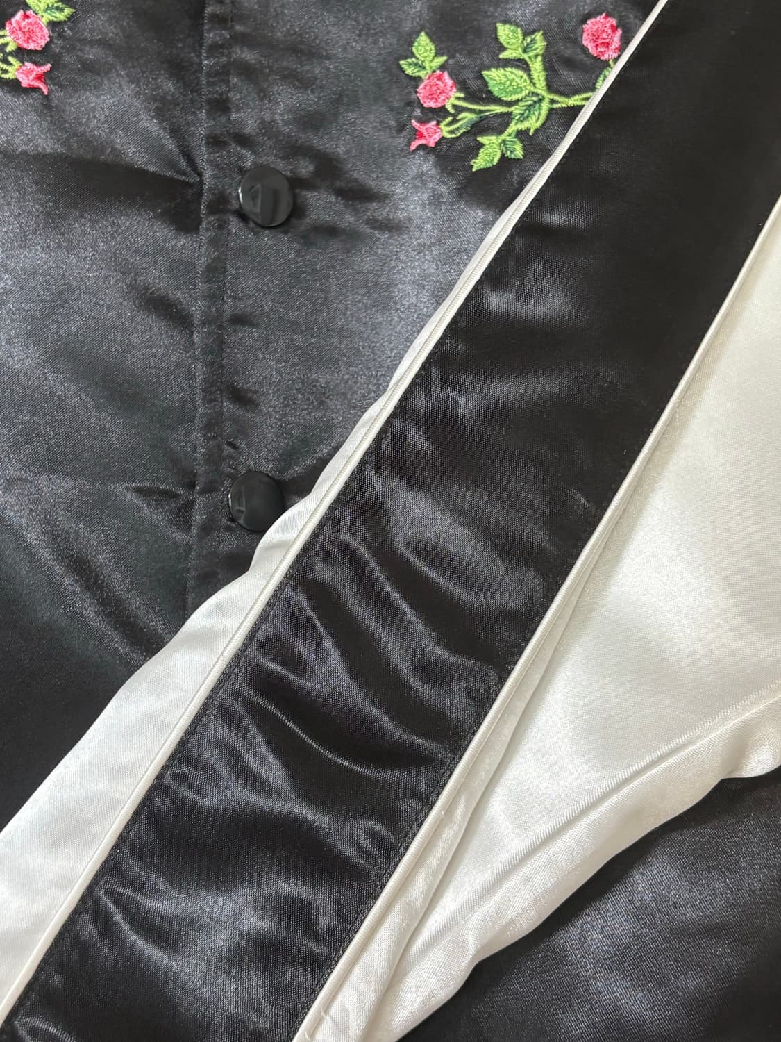 MADEME 자수 스카잔 이동휘 착용 상품이미지9