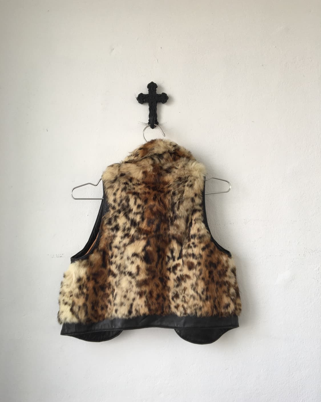 Leopard pattern fake fur vest 상품이미지3