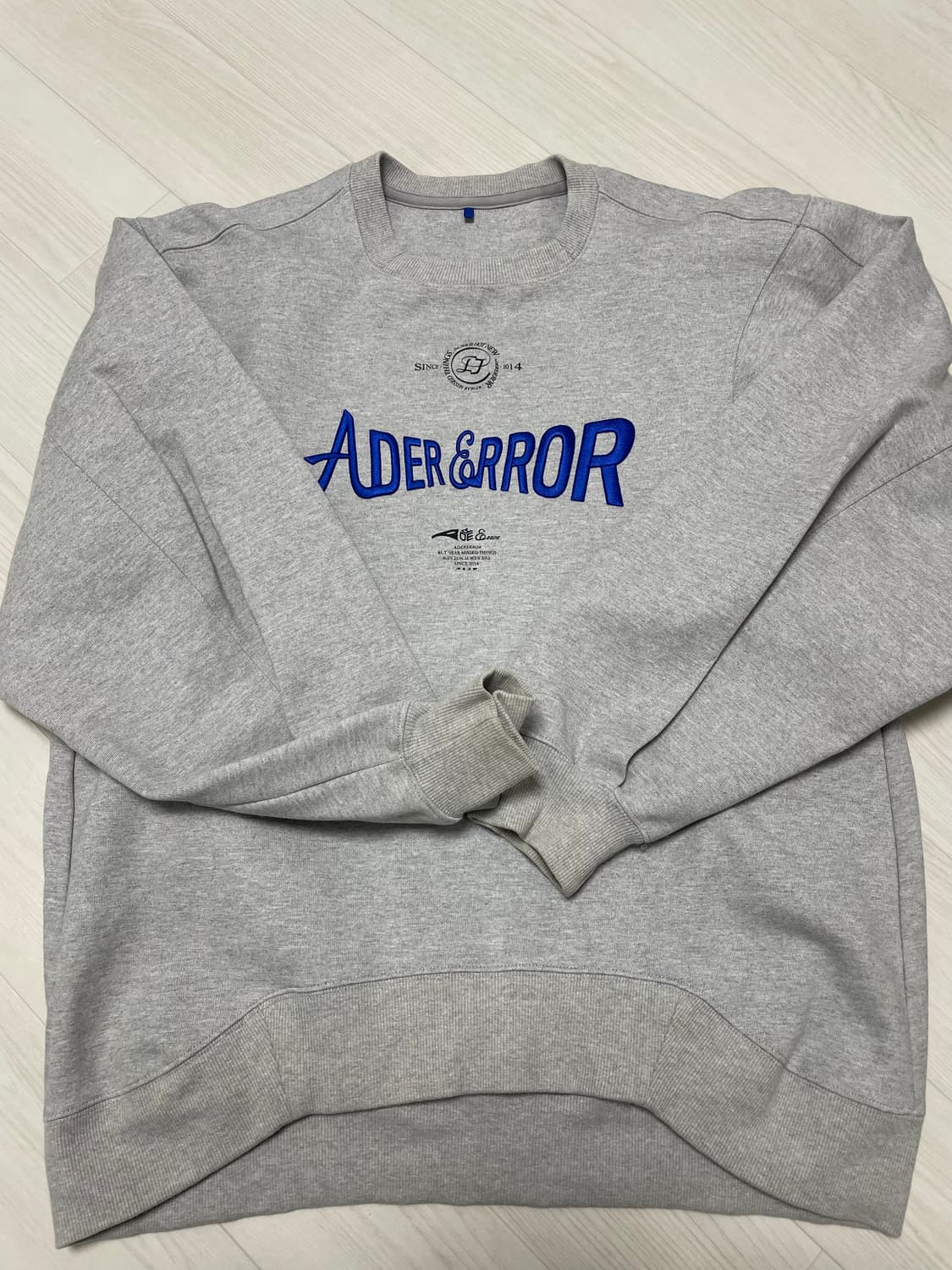 아더에러 베리프 로고 스웨트셔츠 그레이 상품이미지5