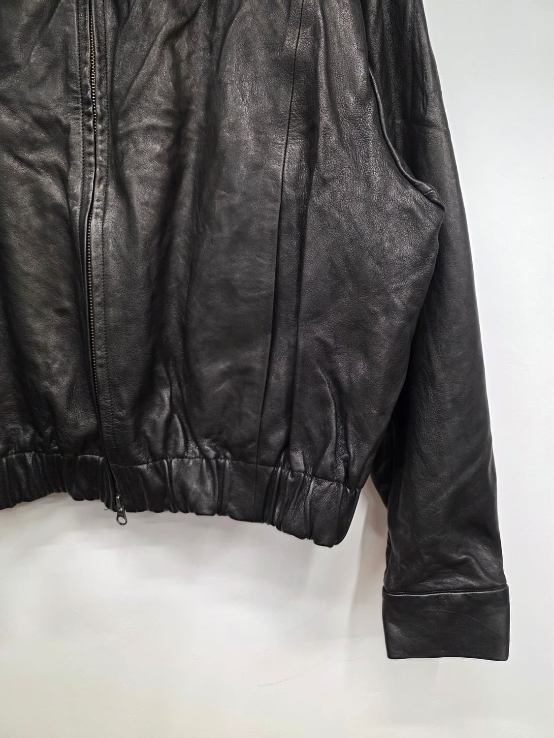 [L]쿠어 COOR 램스킨 크리즈 블루종 블랙 상품이미지3