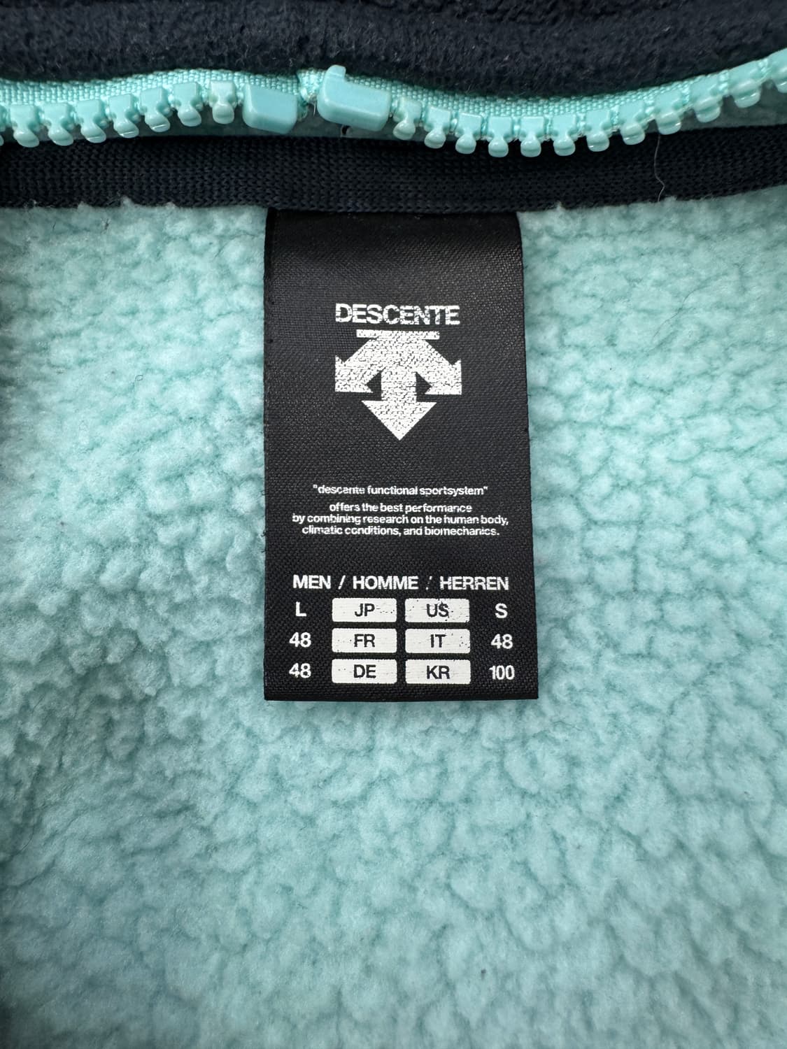 데상트 후드집업 100 상품이미지6