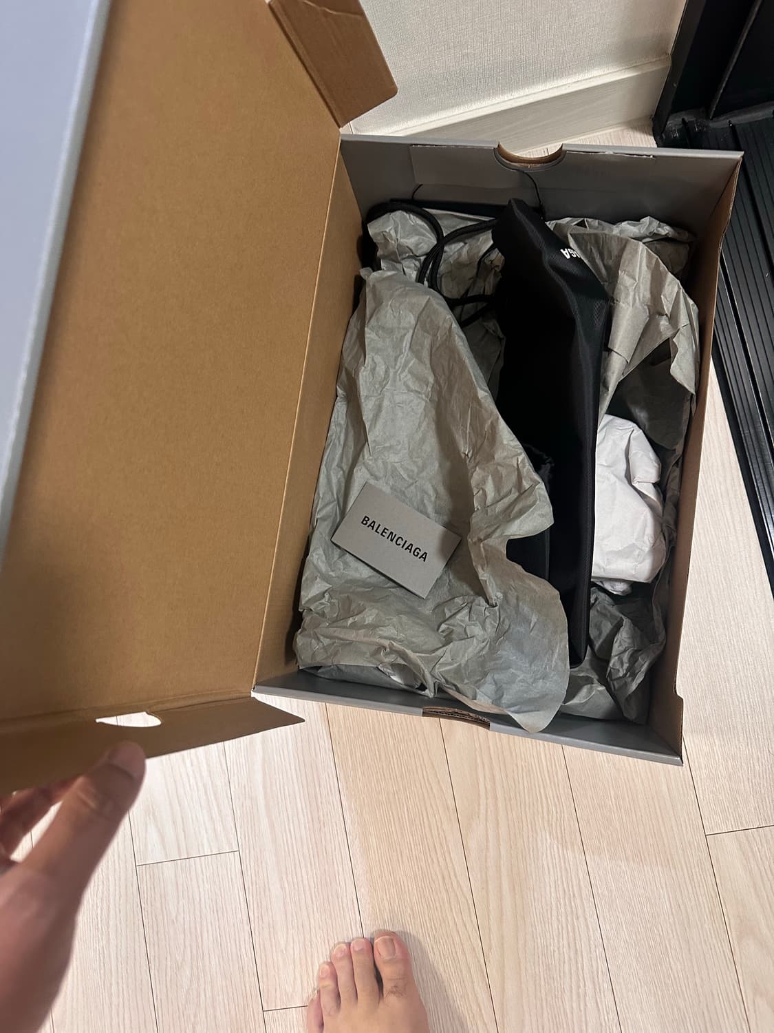 발렌시아가 뉴러너 블루 42사이즈 판매 상품이미지7