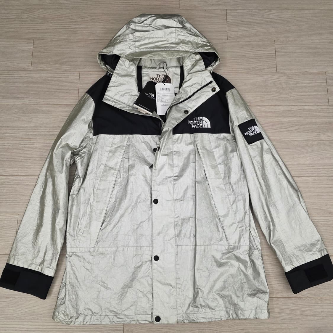 슈프림 맛 노스페이스  마운틴 자켓 미시착 새상품 상품이미지1