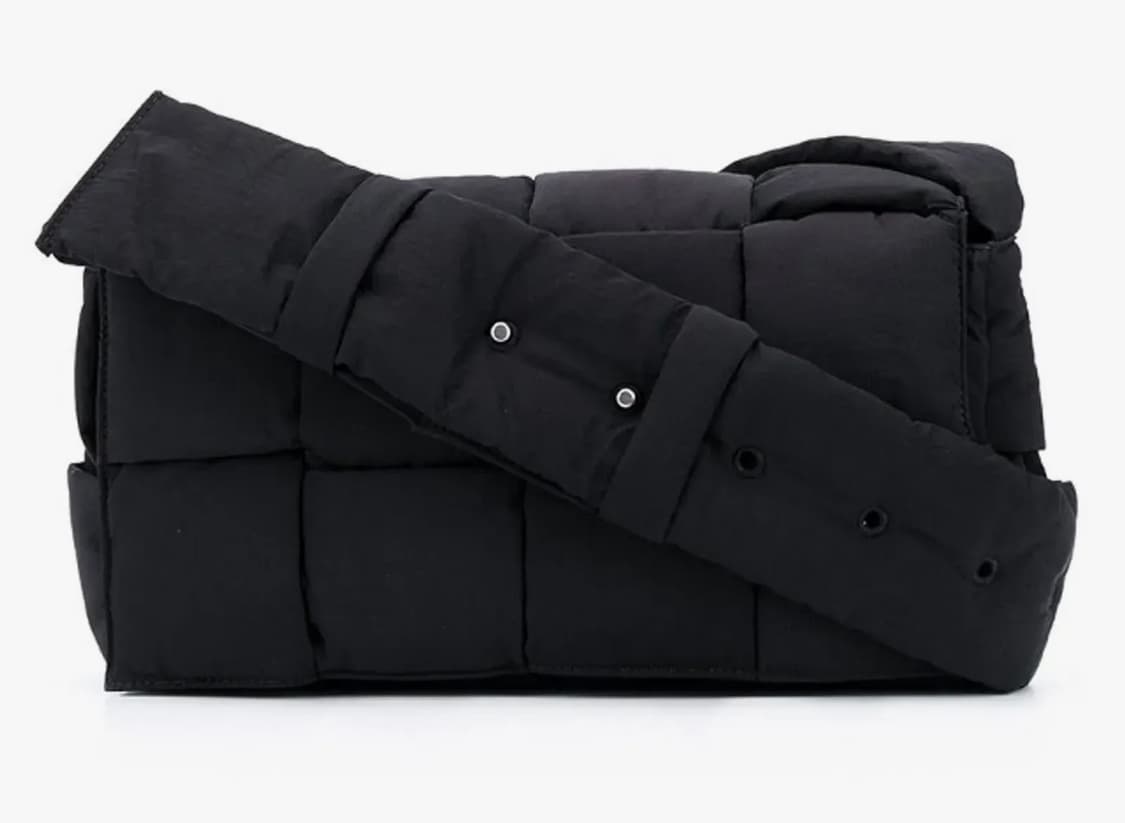 [OS] 보테가베네타 패딩 카세트백 상품이미지2