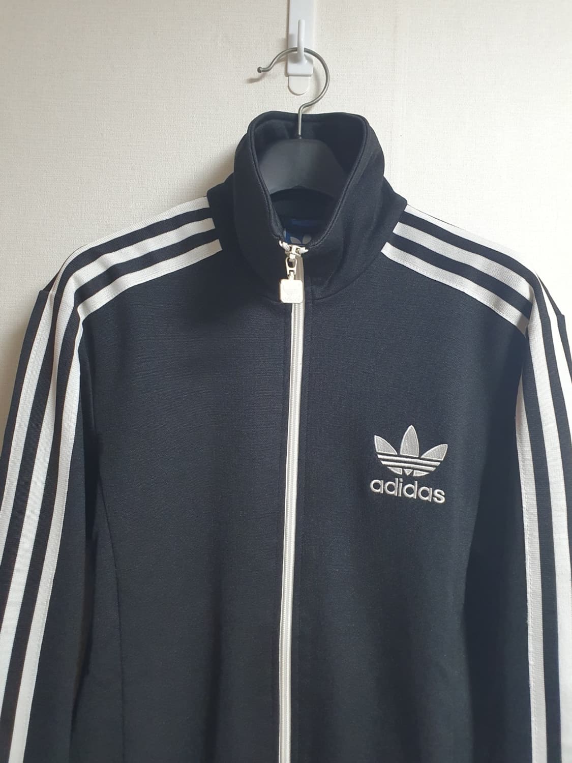 아디다스 유로파 져지 블랙 삼선 화이트 트랙탑 95 상품이미지4