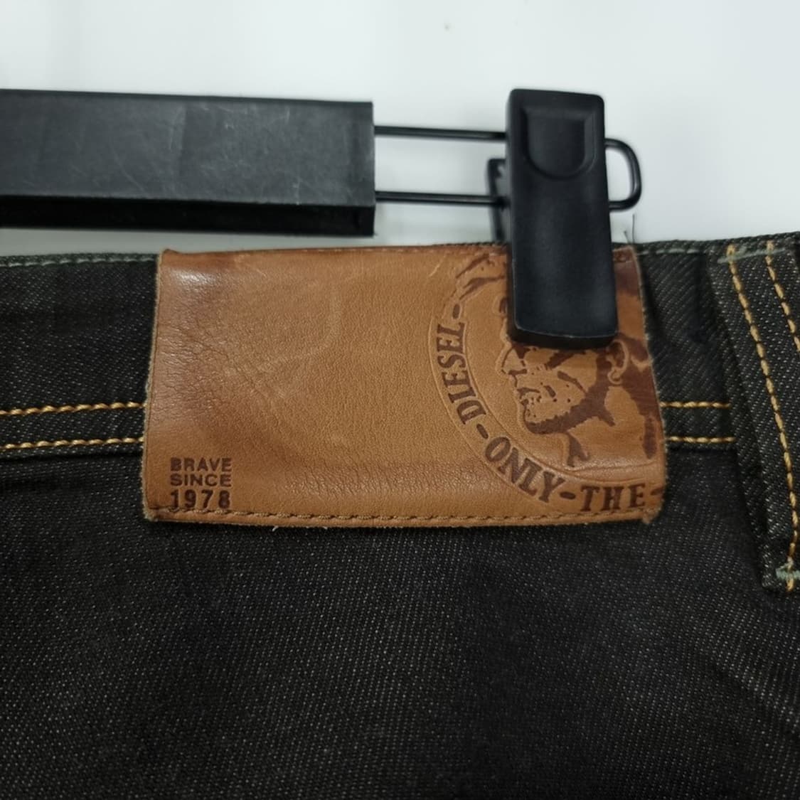 [디젤] 스판 생지 부츠컷 플레어 데님 팬츠 청바지 P01622 상품이미지5