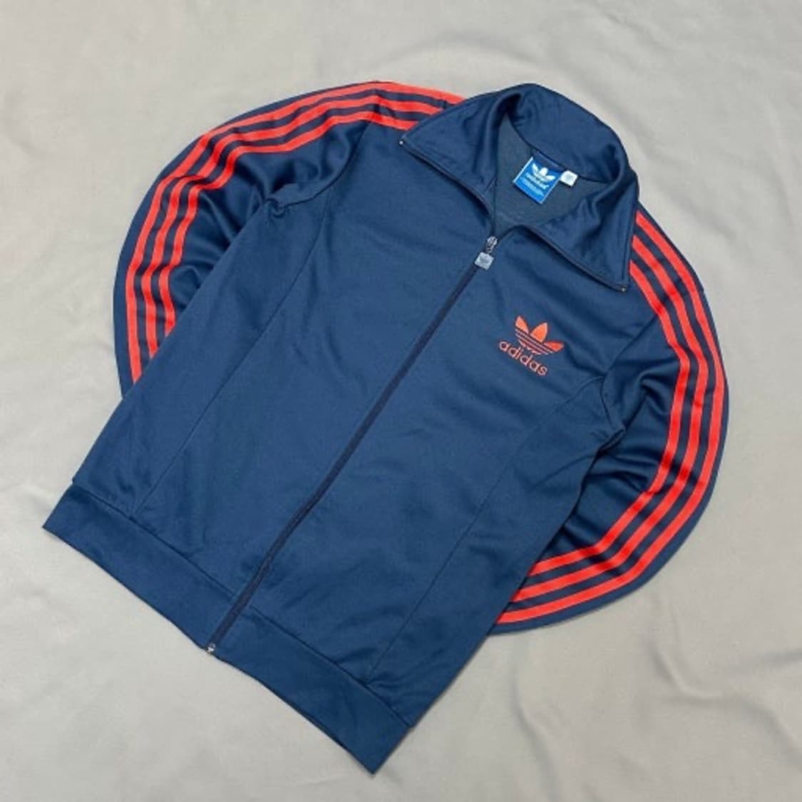 아디다스 유로파 네이비 레드 트랙탑 져지 상품이미지1