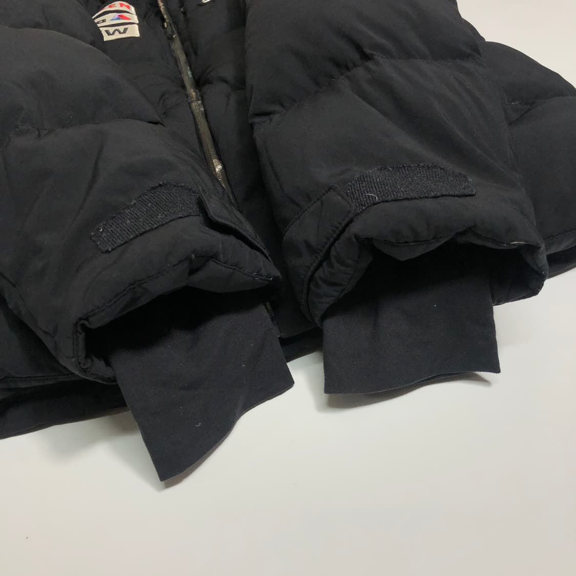 데상트 스위스 레플리카 패딩 M 상품이미지7