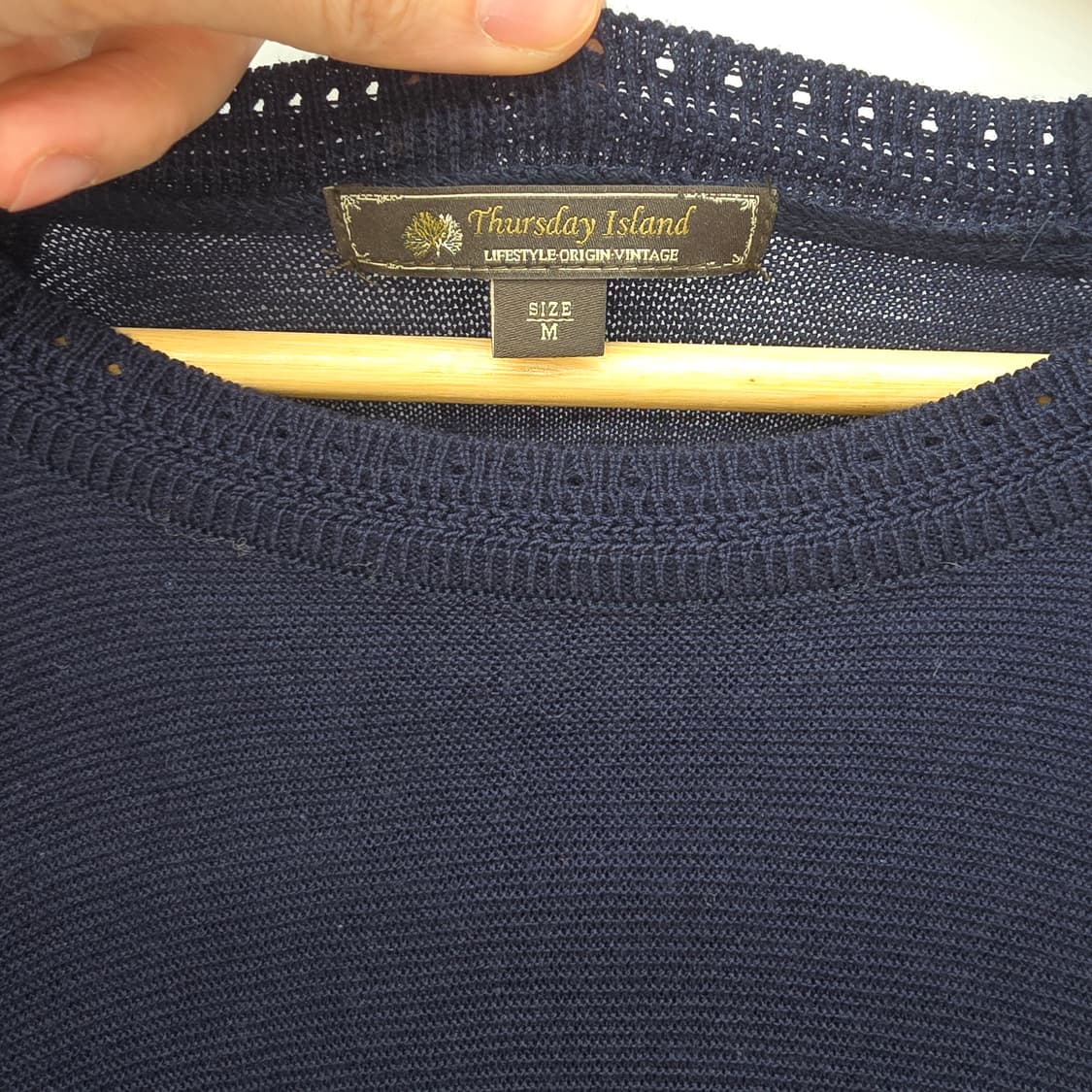 써스데이아일랜드 네이비 꽃무늬 레이어드 니트 상품이미지3