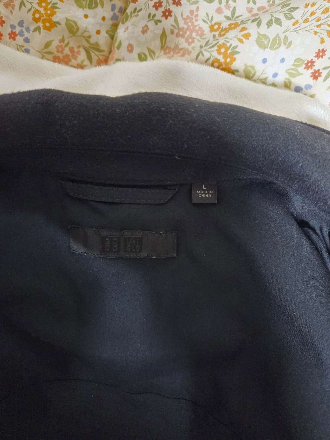 유니클로 싱글 카라 쇼트 블루종 
블랙 색상 L 상품이미지4