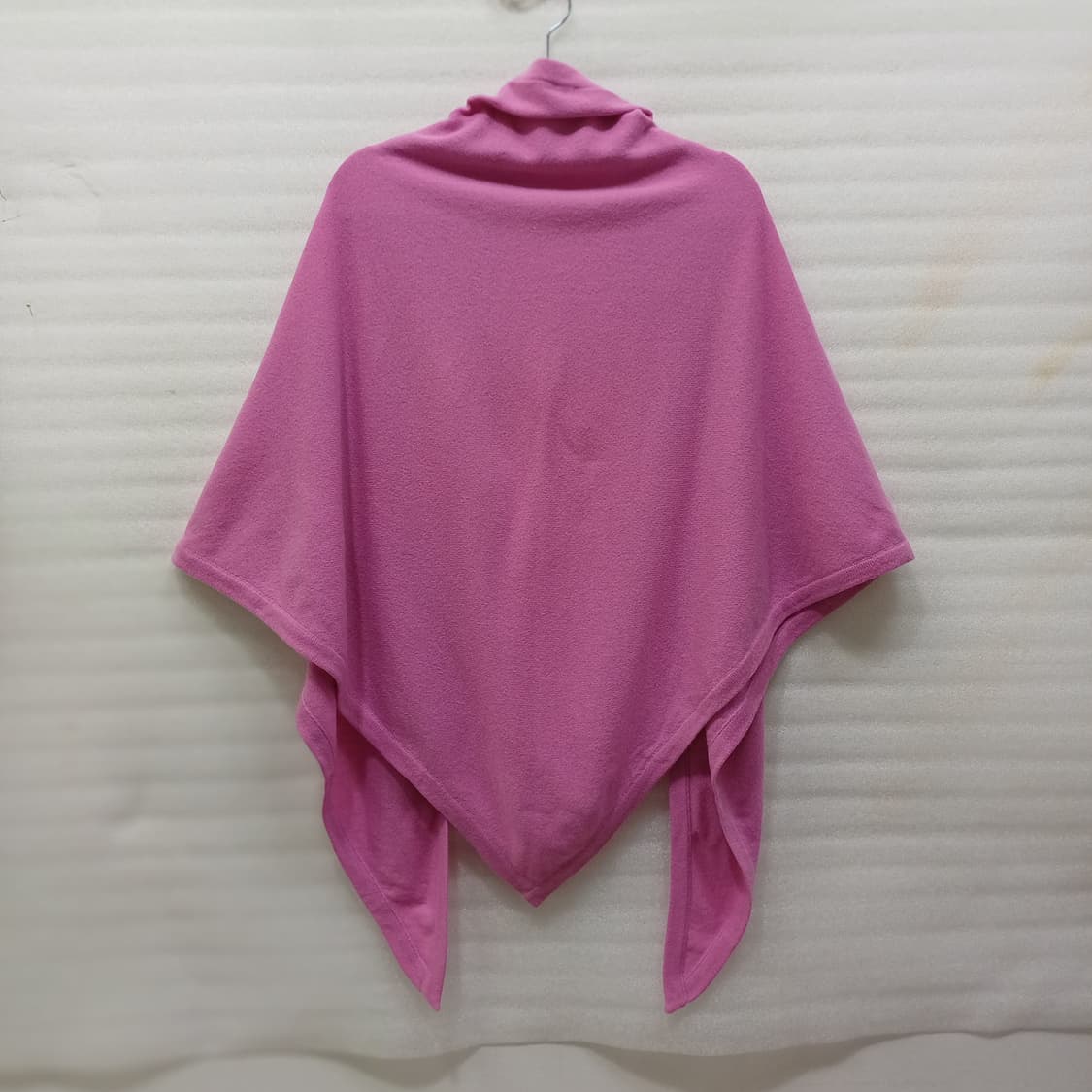 GOSSL 순 캐시미어 삼각 숄 머플러 거의새것 사랑봉봉 상품이미지2