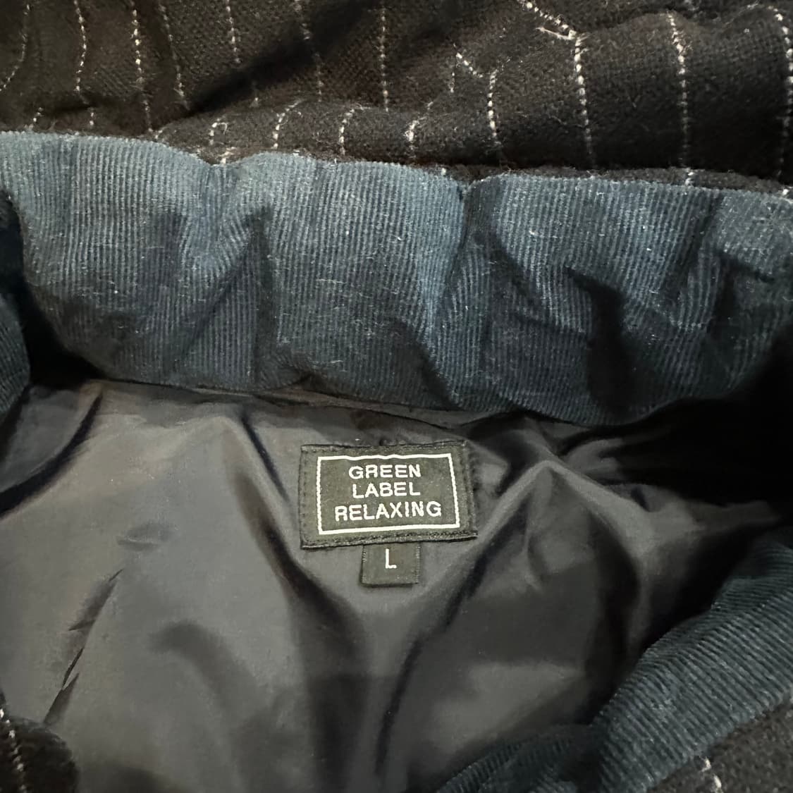 그린라벨릴렉싱 네이비 네크비조 울 스트라이프 다운 자켓L 상품이미지3